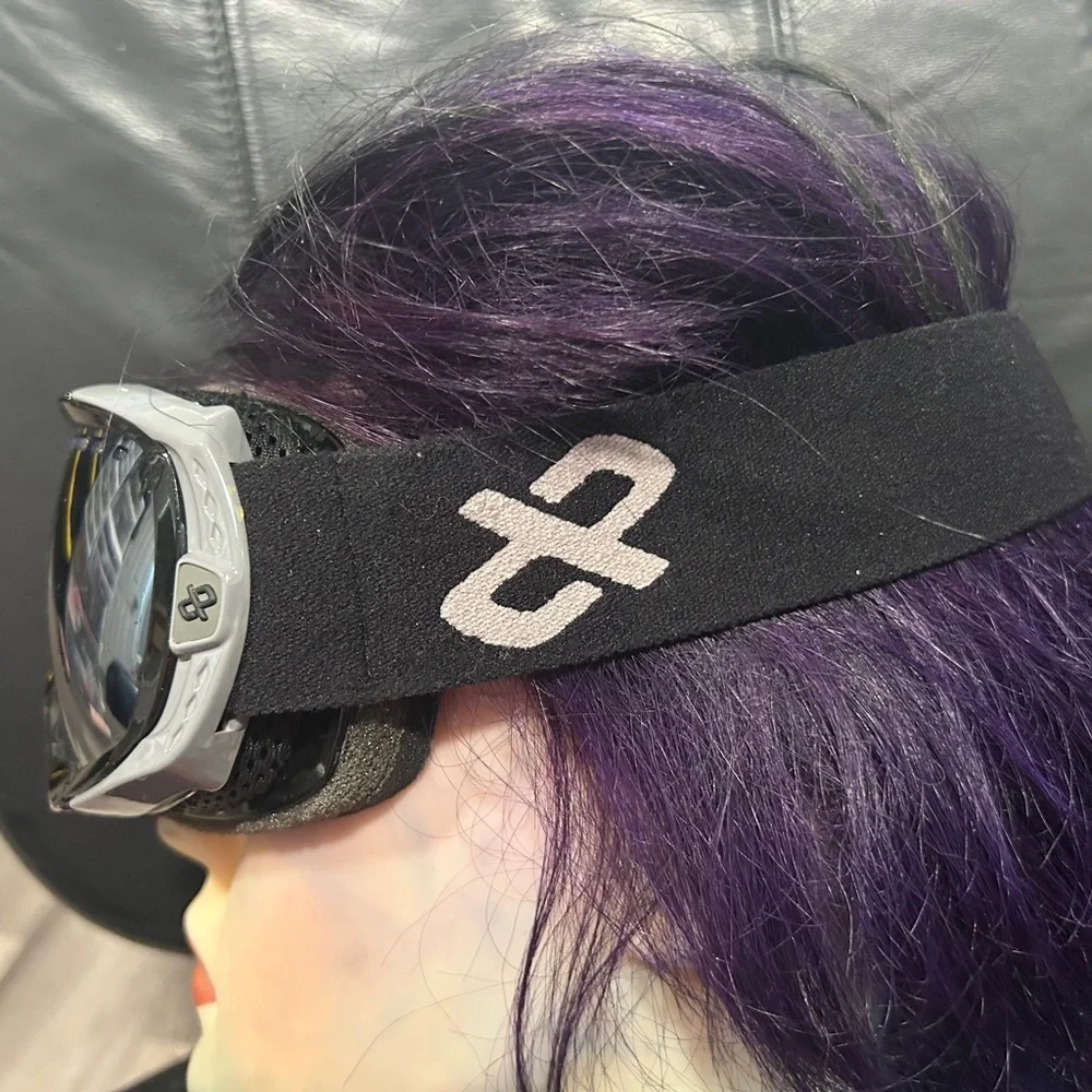 Reflective Ski Goggles - Black and Silver